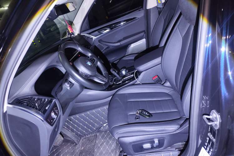 Used BMW X3 2020 xDrive25i M Sport Package Left Front Seat