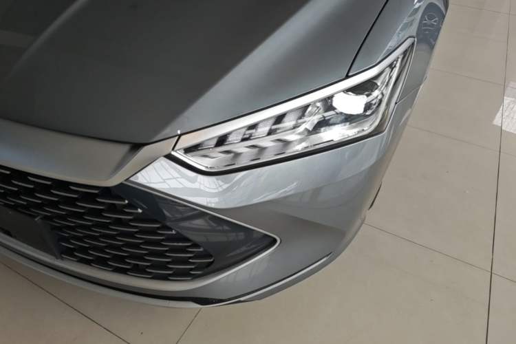 Used BYD Qin PLUS 2024 HONOR Edition DM-i 55KM Leading Model