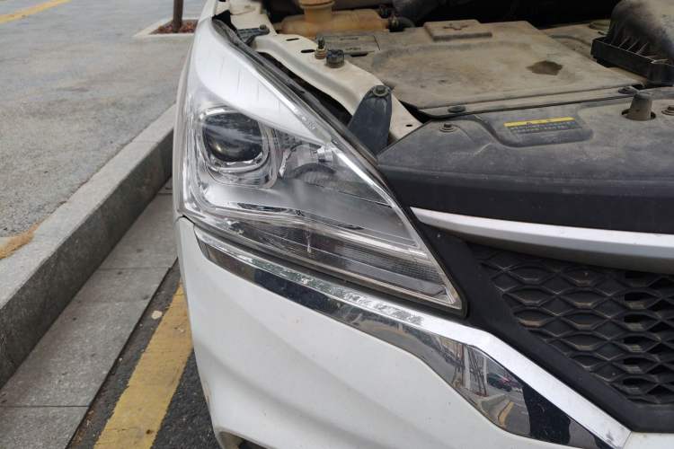 Used HYOSOW H3 2017 1.5L Manual Comfort Sunroof Version