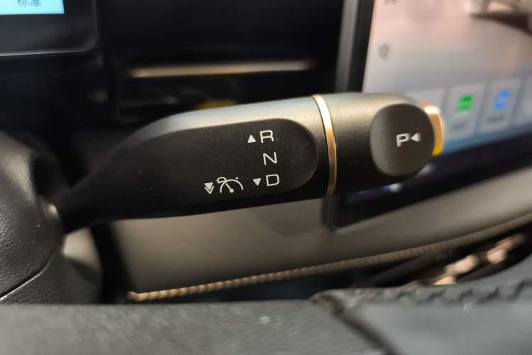 Used Baojun Yunhai 2024 140km Plug-in Hybrid Version
