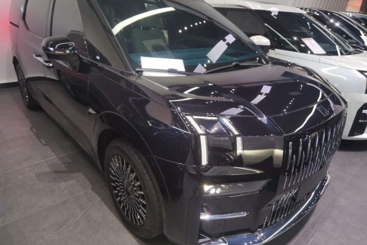 Used Zeekr 009 2024 Six-Seat Executive Version 4WD 108 kWh
