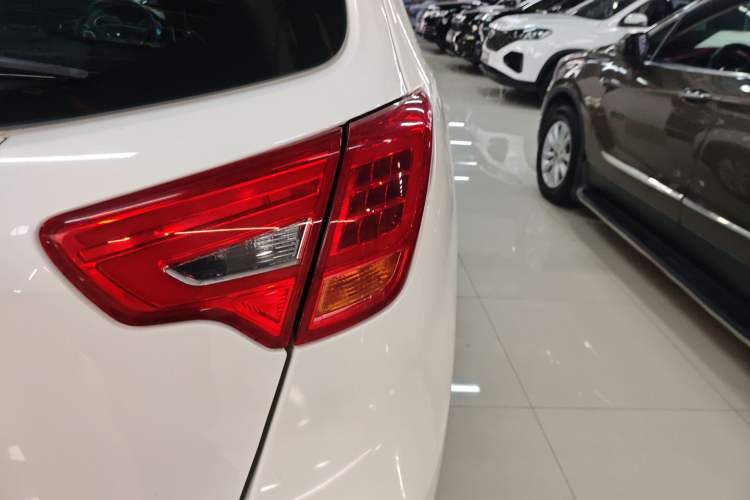 Used GAC Trumpchi GS5 Super 2015 2.0L Automatic Two-Wheel Drive Comfort Edition
