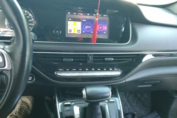 Used GAC Trumpchi M6 2019 270T DCT Luxury Edition (6-seater) China VI
