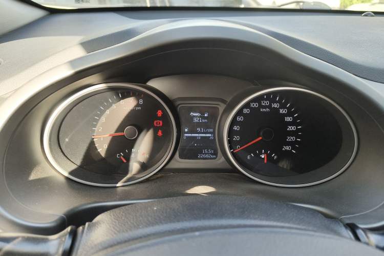 Used Kia Sportage R 2015 2.0L Manual Two-Wheel Drive GL Model
