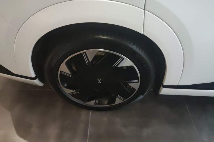 Used XPeng X9 2024 640 All-Wheel Drive High-Performance Max
