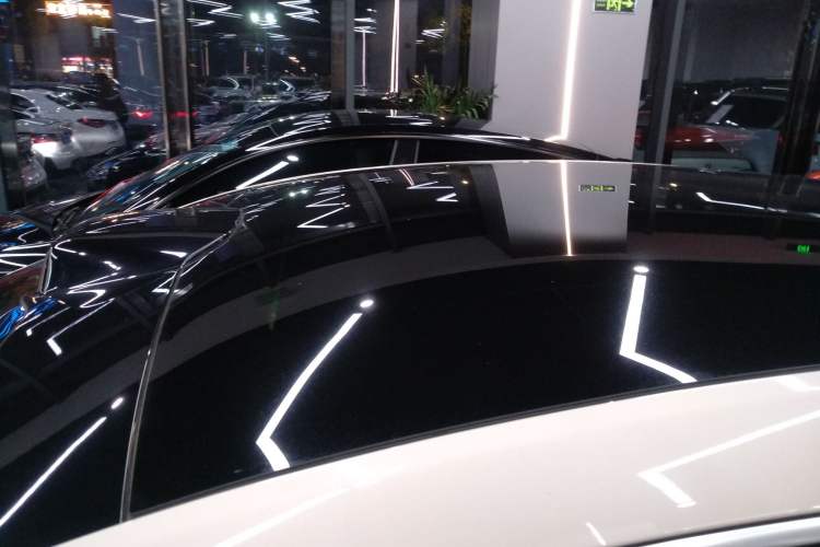 Used Hima Luxeed R7 2025 Range-Extended Version 251 km Max
