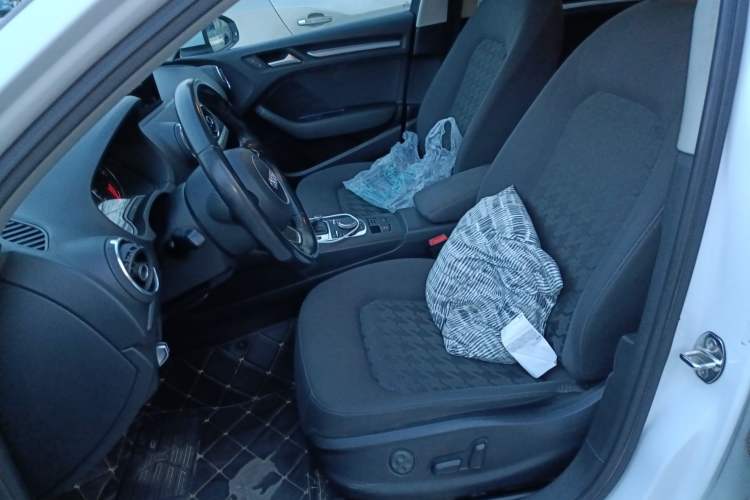 Used Audi A3 2015 Limousine 35 TFSI Millionth Anniversary Intelligent Leading Model
