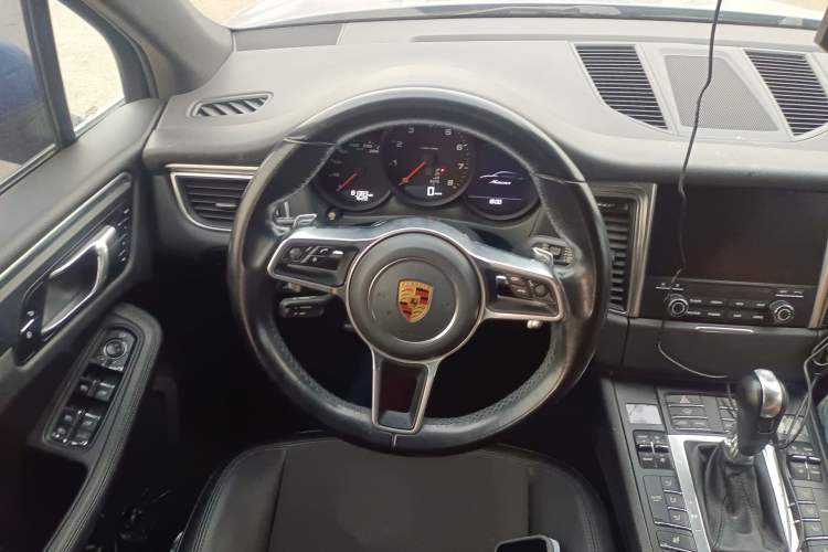 Used Porsche Macan 2017 Macan 2.0T Steering Wheel