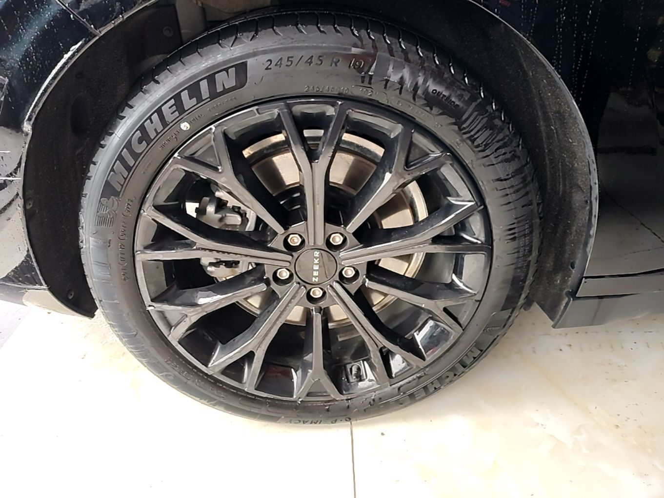 Zeekr 007 2024 Rear-Drive Enhanced Version 100 kWh — снимка 11