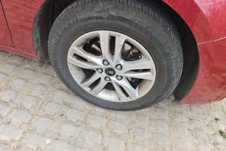 Used Chevrolet Cavalier 2016 1.5L Automatic Xinyue Edition Right Front Wheel Hub