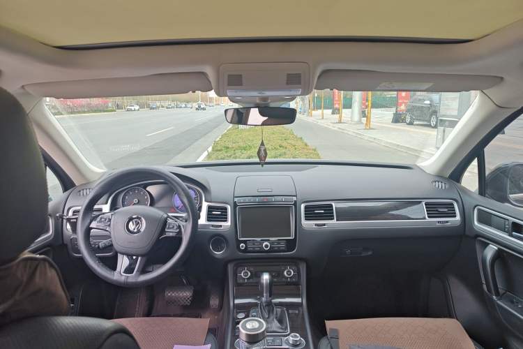 Used Volkswagen Touareg 2017 3.0 TSI Yuyue Model Headliner