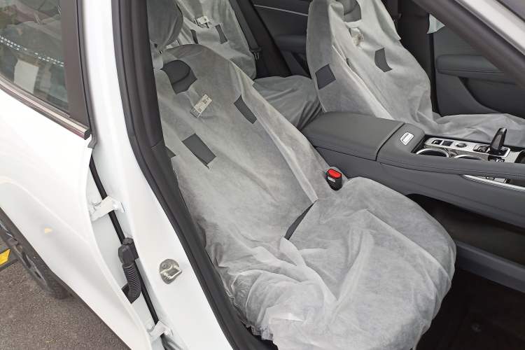 Used Geely Auto Emgrand X7 Sport 2026 Model 1.5TD Joyful