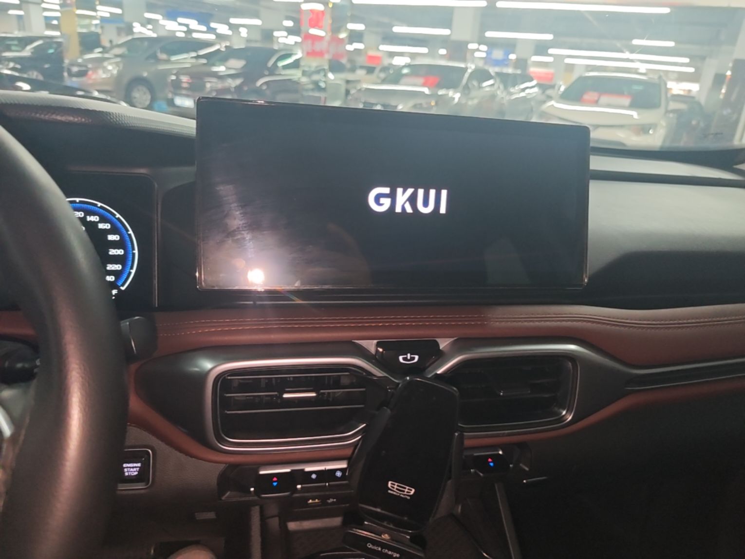 Geely Auto Haoyue 2022 1.8TD Automatic Prestige 7-Seater — снимка 15