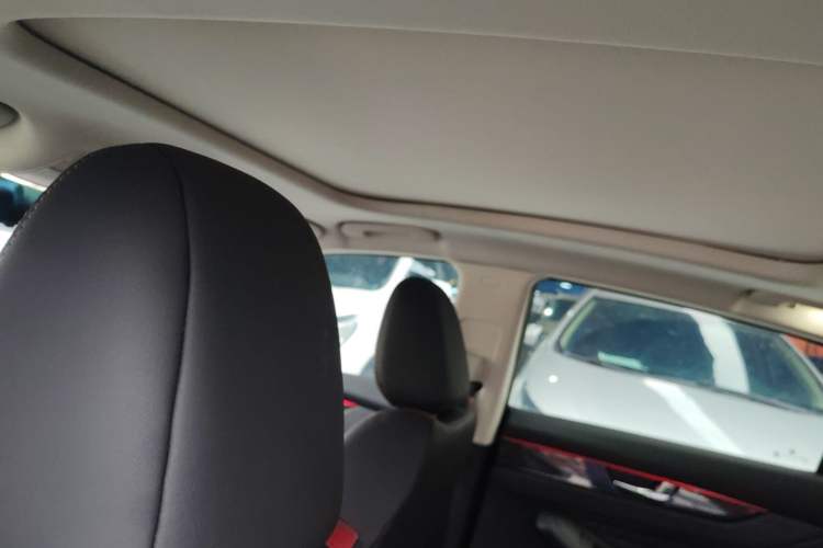 Used Dongfeng Aeolus Yixuan MAX 2021 1.5T Super-Powered Dad Edition Headliner