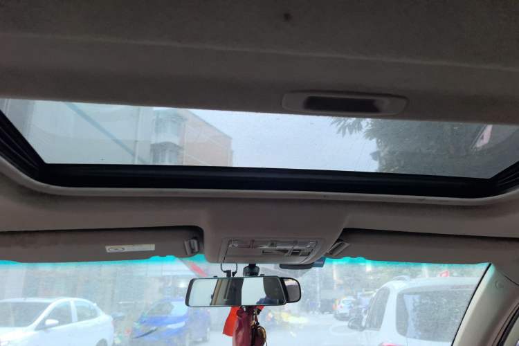 Used Toyota Highlander 2009 2.7L Two-Wheel Drive 7-Seater Luxury Edition
