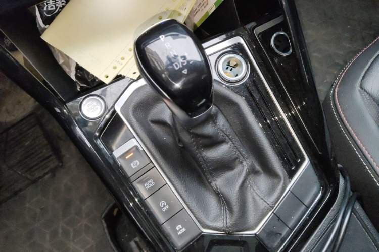 Used Volkswagen Tayron 2022 280TSI Two-Wheel Drive Luxury Smart Connectivity Version
