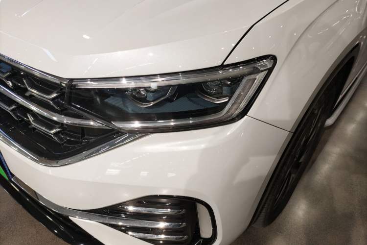 Used Volkswagen Tayron 2023 330TSI Two-Wheel-Drive R-Line High-Energy Version
