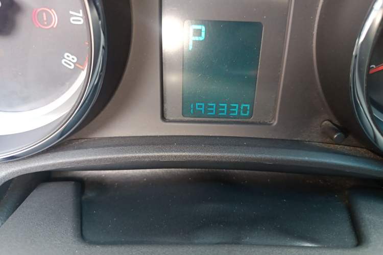 Used Buick GT 2014 XT 1.6L Automatic Fashion Edition
