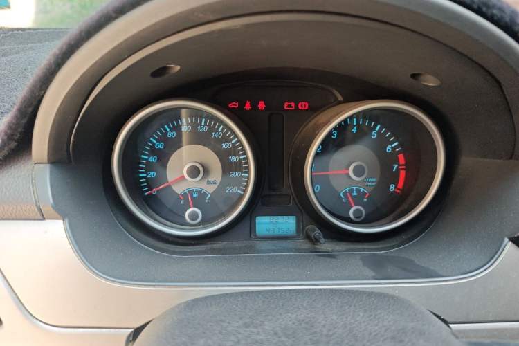 Used Buick Excelle 2013 1.5L Manual Classic Model