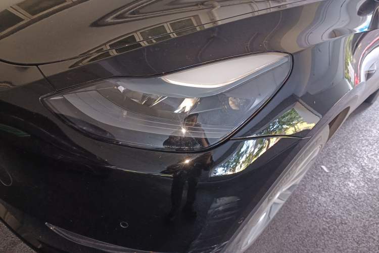 Used Tesla Model Y 2022 Long-Range All-Wheel-Drive Version
