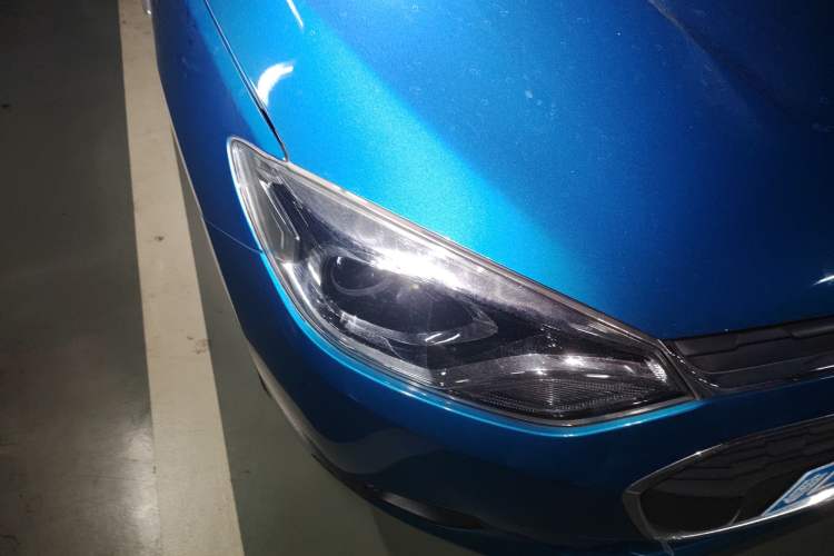 Used Chevrolet Lova RV 2016 1.5L Automatic FunDrive Edition Right Front Headlight