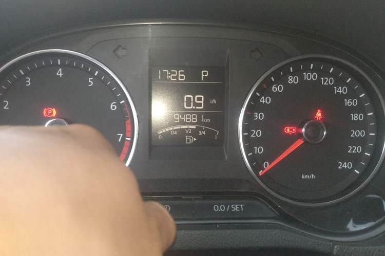 Used Volkswagen Polo 2014 1.6L Automatic Comfort Edition
