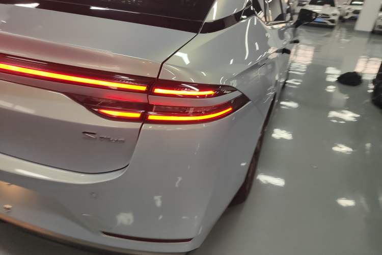 Used AION S Plus 2023 70 Intelligent Edition Ternary Lithium
