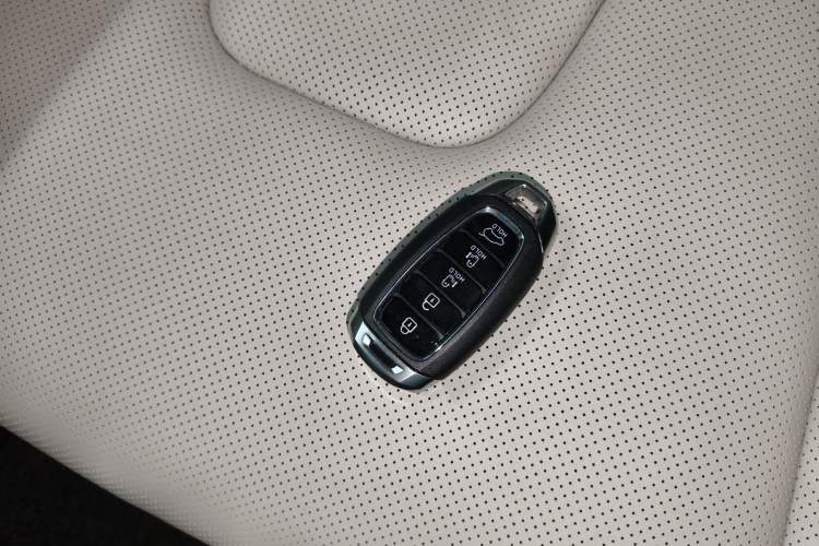 Used Hyundai Custo 2024 270TGDi TOP Smart Luxury Flagship Edition
