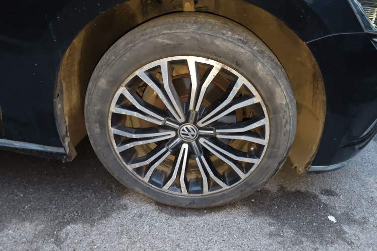 Used Volkswagen Phideon 2016 380TSI Two-Wheel-Drive Luxury Edition