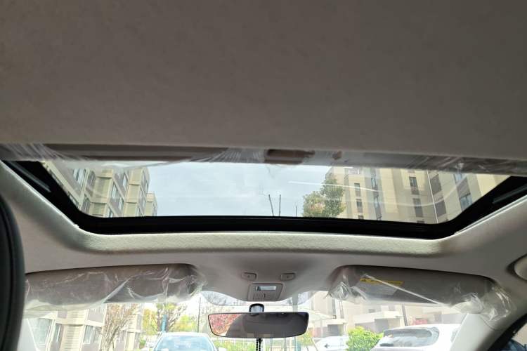 Used Roewe D6 2025 450 km Premium Edition
