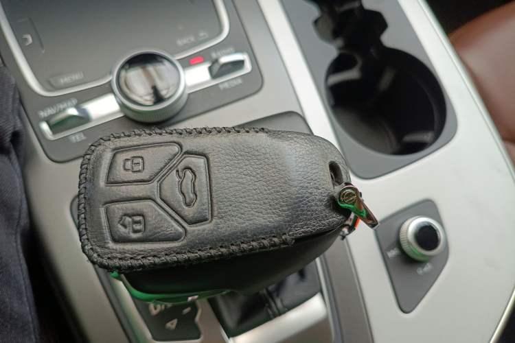 Used Audi Q7 2016 45 TFSI Technology Edition Interior 1