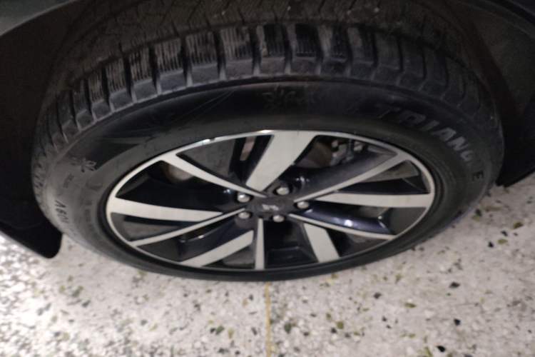 Used Li Auto L7 2023 Pro Model Exterior 5