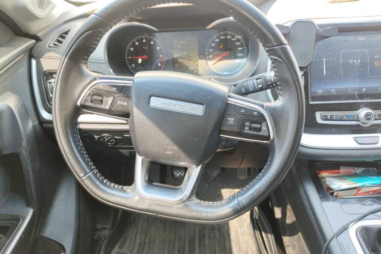 Used JETOUR X70M 2020 Revised 1.5T Manual Travel Companion Version 5 Seats
