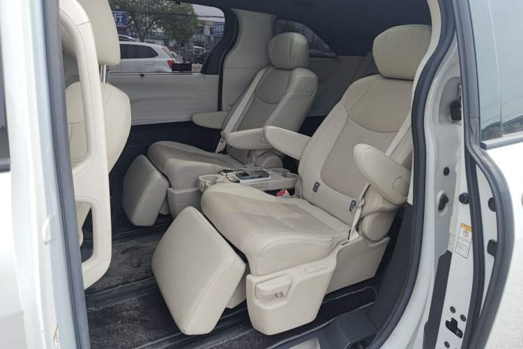 Used Toyota SIENNA 2021 2.5L Hybrid Ultimate Edition Left Rear Seat