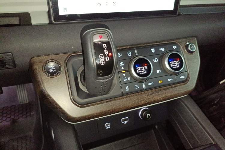 Used Land Rover Defender 2020 110 P400 Dark Special Edition