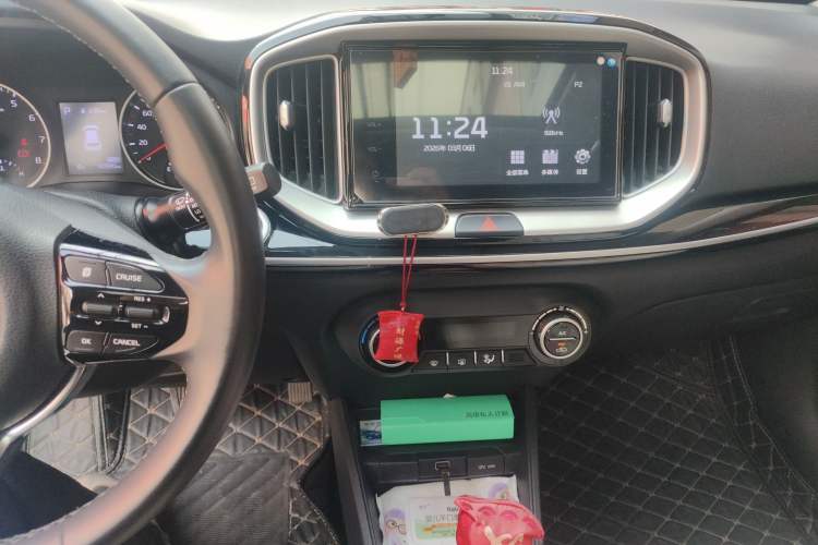 Used Kia kx1 Stonic 2021 1.4L CVT Sunroof Model