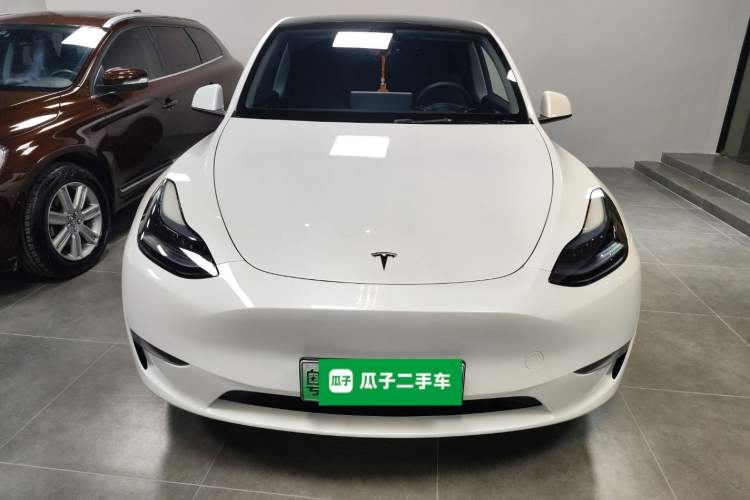 Used Tesla Model Y 2024 Long-Range All-Wheel-Drive Version