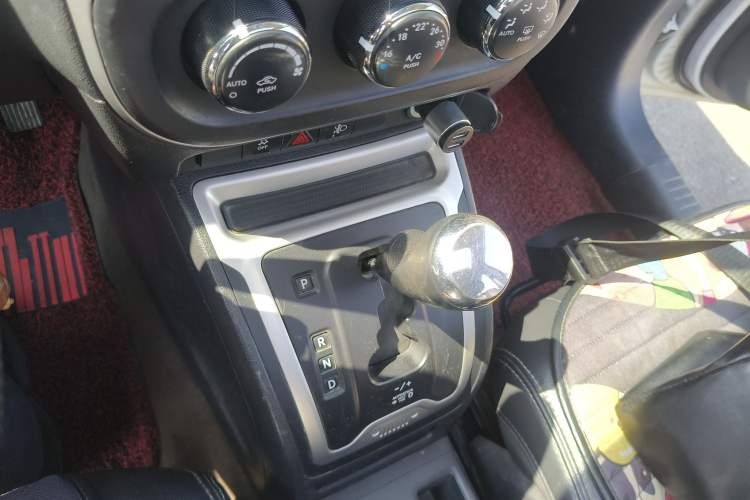 Used Jeep Compass 2014 2.4L Four-Wheel Drive Serpentine Collection Edition
