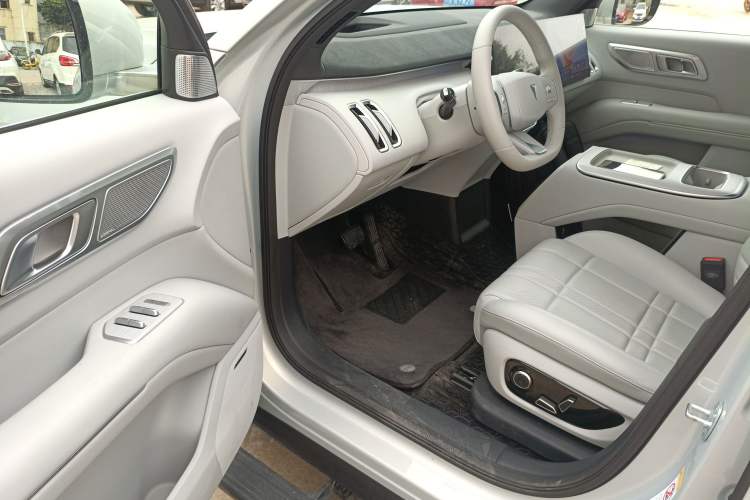 Used Deepal S09 2025 Rear-Drive Ultra+ Driver Seat