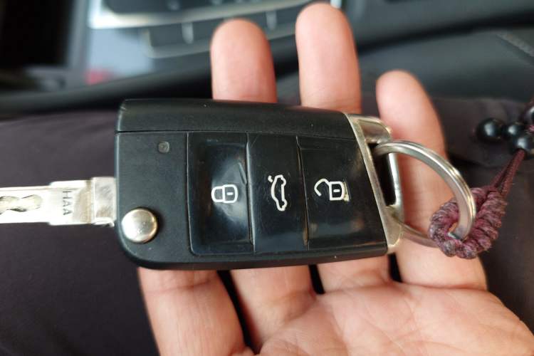 Used Volkswagen Golf 2017 1.6L Automatic Comfort Million-Vehicle Anniversary Edition