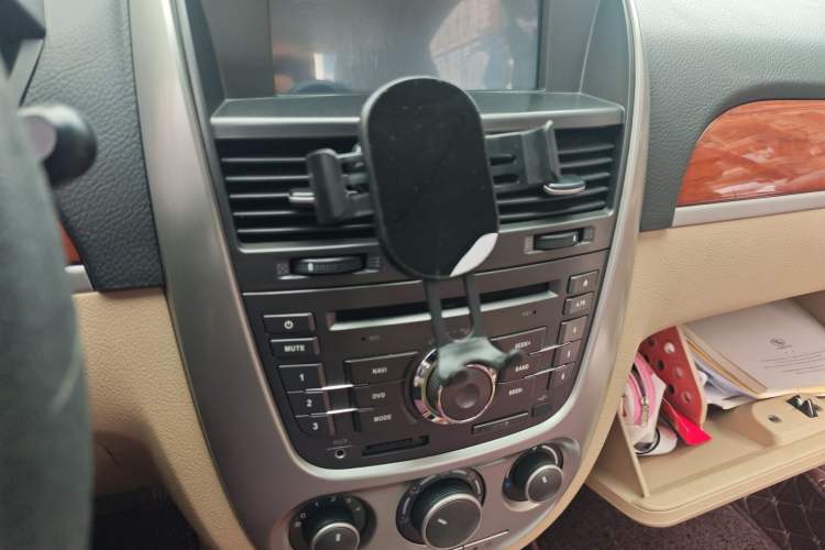 Used Buick Excelle 2013 1.5L Automatic Luxury Model Audio And AC Panel