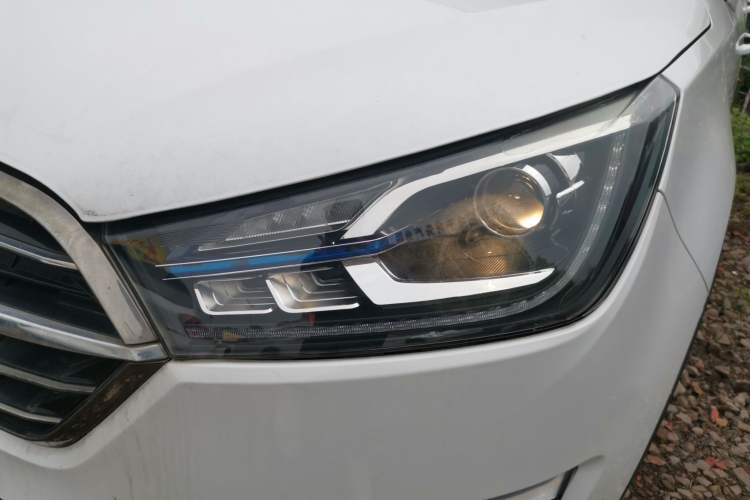 Used Zotye T300 2017 1.5L Manual Luxury Model Left Front Headlight