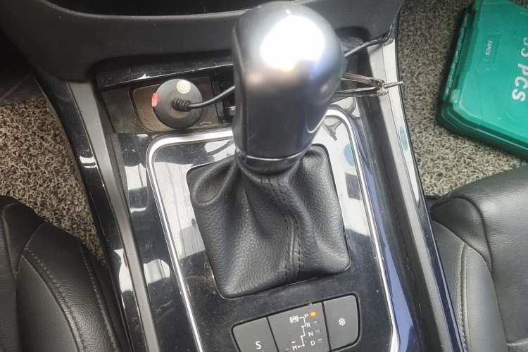 Used Peugeot 508 2013 2.0L 2nd Anniversary Edition Automatic Smart Enjoyment Version
