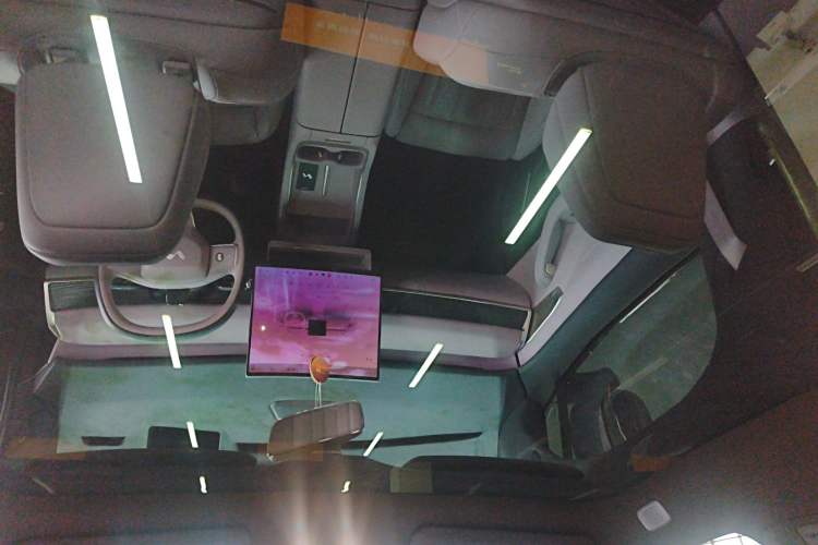 Used ONVO L60 2024 60 kWh Rear-Drive Version
