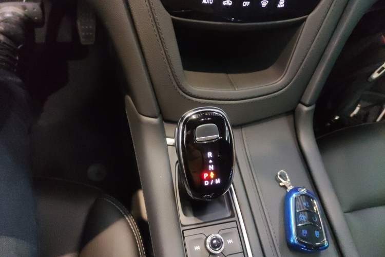 Used Cadillac XT5 2022 2.0T Two-Wheel Drive Luxury Version