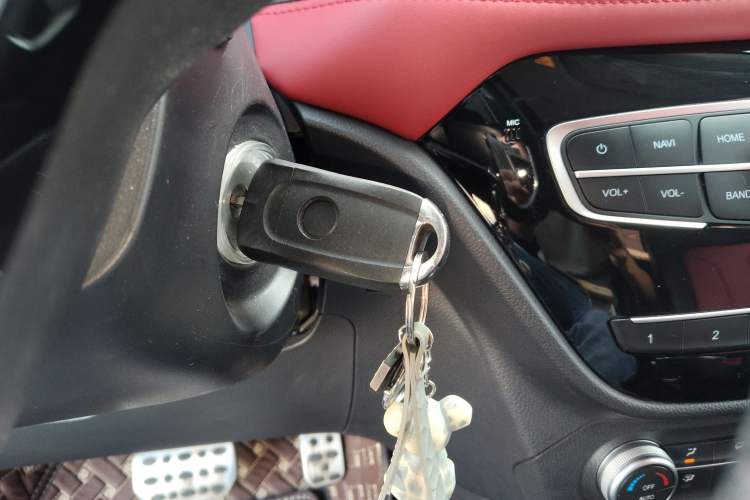 Used Haval H1 2016 Revised Version Blue Badge 1.5L AMT Luxury Edition