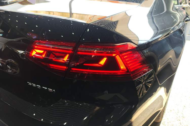 Used Volkswagen Magotan 2020 330TSI DSG Leading Model
