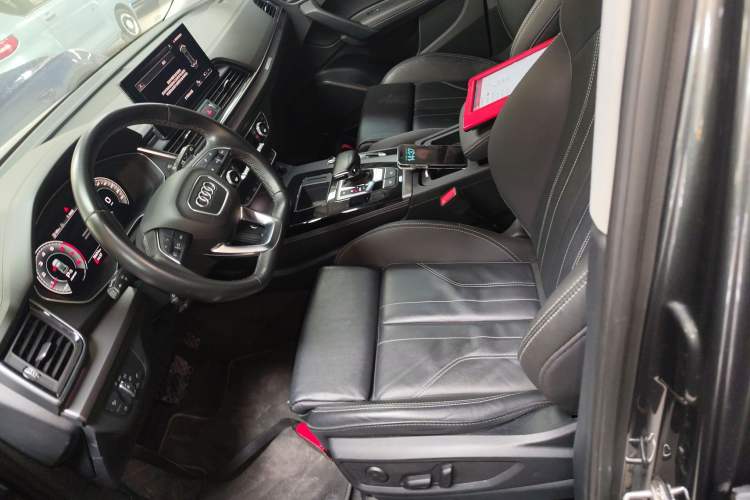 Used Audi Q5L 2022 40T Luxury Dynamic Model