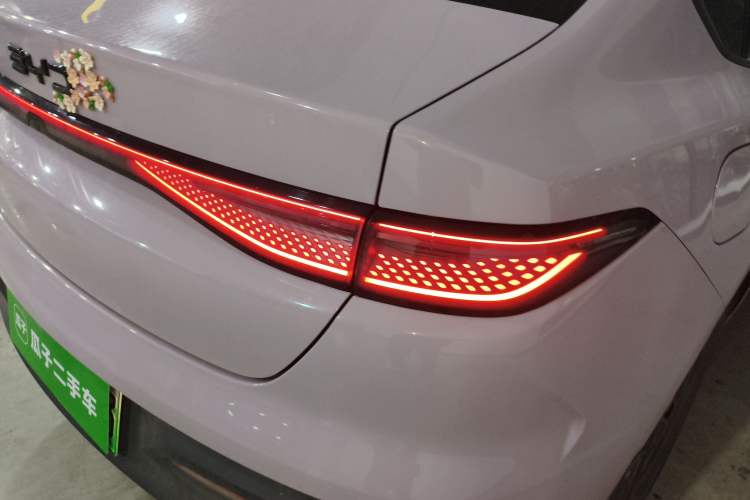 Used BYD Seal 05 DM-i 2025 DM-i Smart Drive 55KM Luxury Model Right Rear Taillight