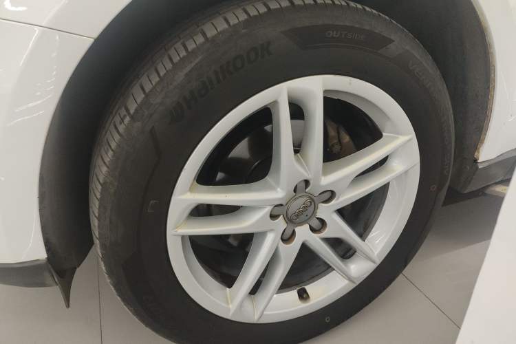 Used Audi Q5 2016 40 TFSI Comfort Model
